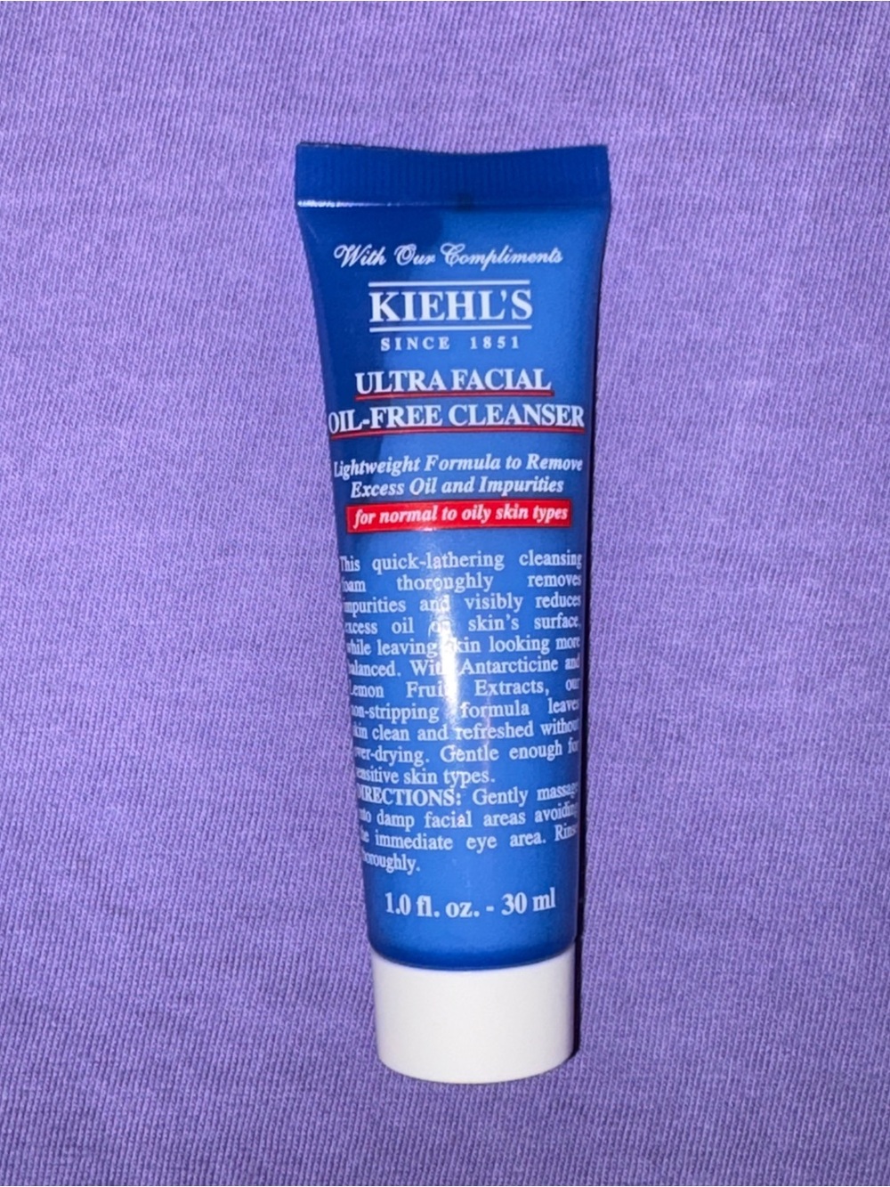 Kiehl's Ultra Facial Oil-Free Cleanser - Blue and White